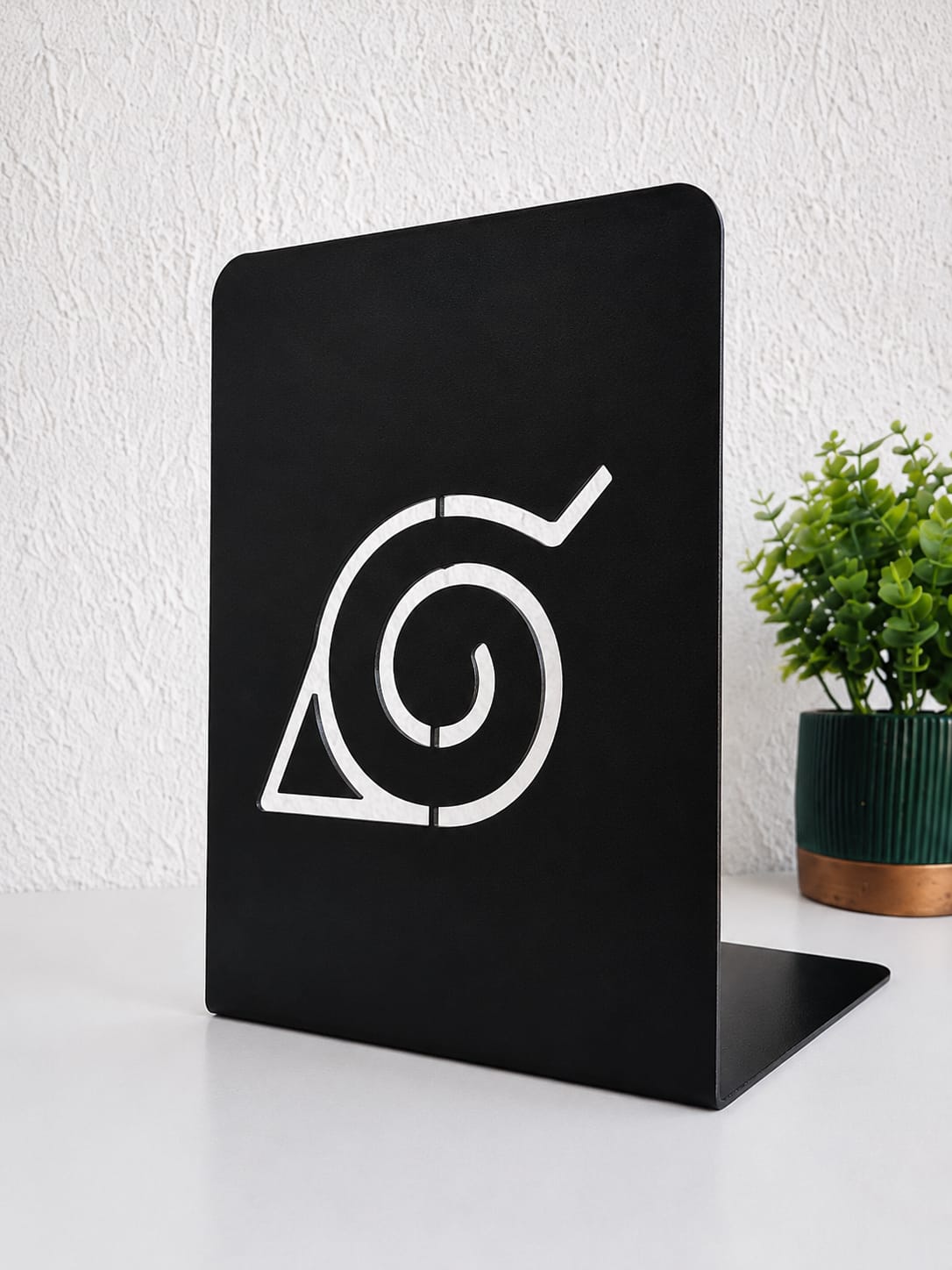 Par de Aparadores de Livros Espiral Ninja em Aço em aço — MadeBlack
